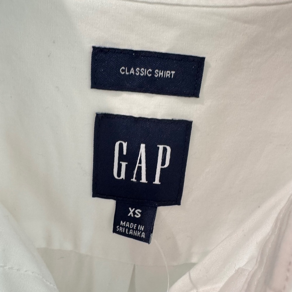 Gap Perfect Shirt Womens XS Optic White Cotton Button Down Classic NWT - Picture 3 of 6